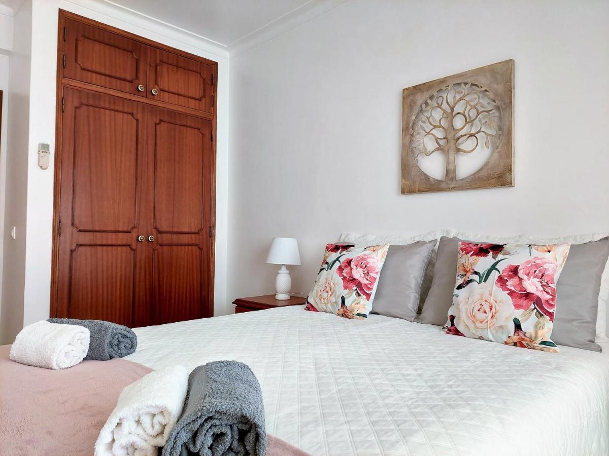 Casa Da Alegria - Apartamento Acolhedor No Centro De Olhão Buitenkant foto